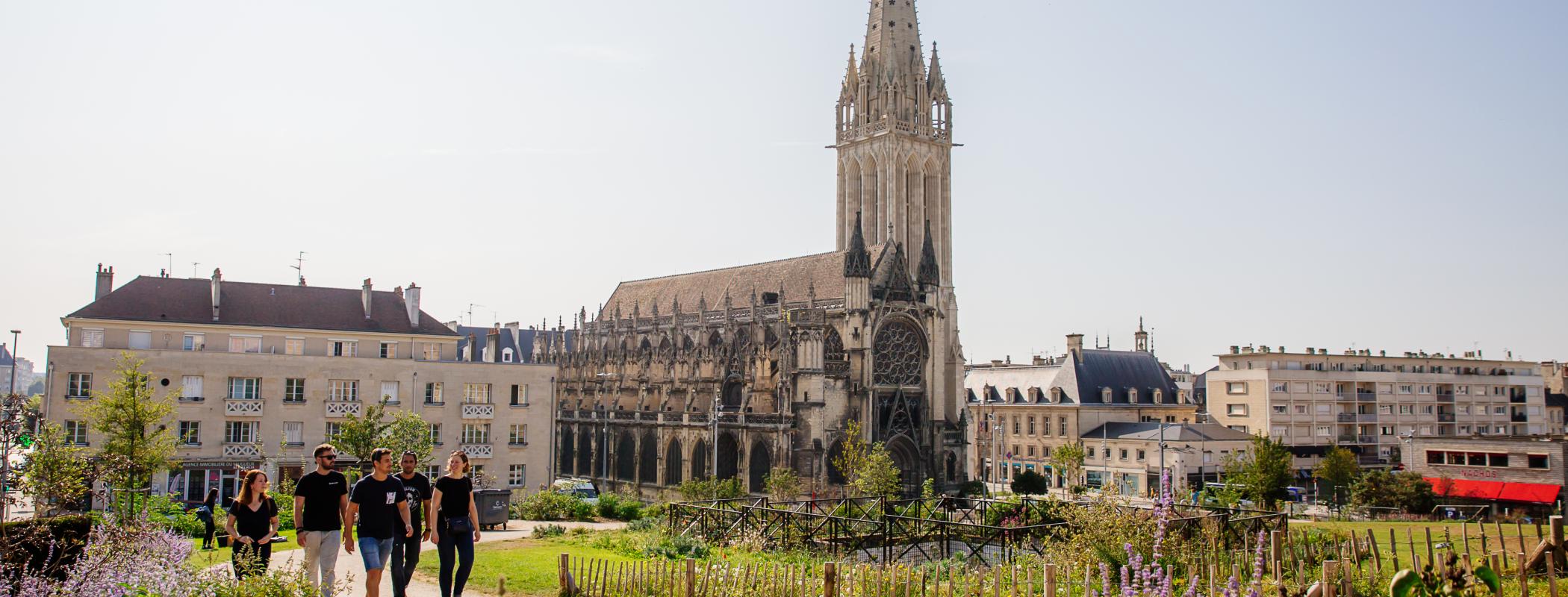Photo de l'Église Saint Pierre par Les Conteurs/Caen la mer Tourisme