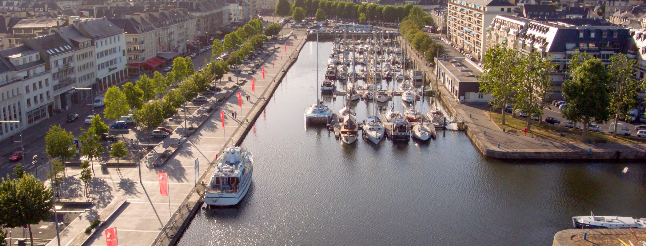 Photo du port de Caen par Michel Dehaye