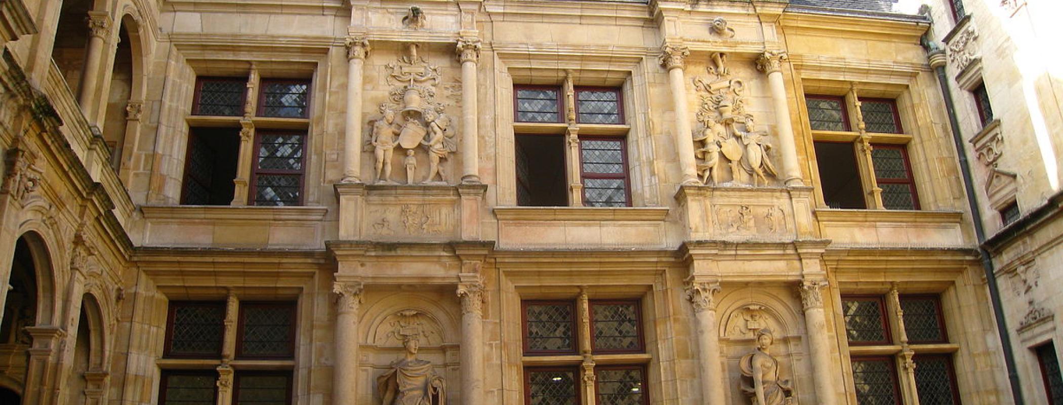 Hôtel de l'Escoville d'après Académie des Sciences, Arts et Belles-Lettres
