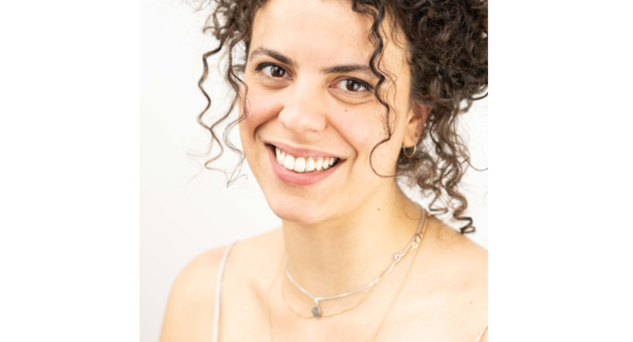 Portrait de Mona Abousaid d'après Anthony Devaux