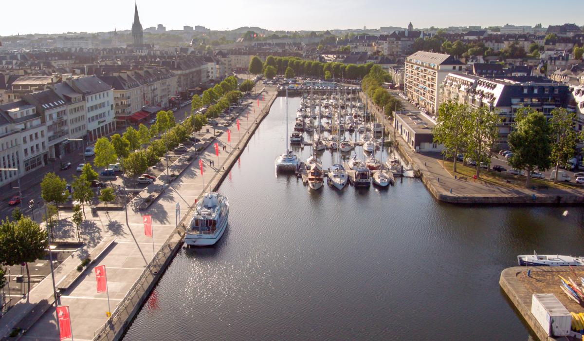 Photo du port de Caen par Michel Dehaye