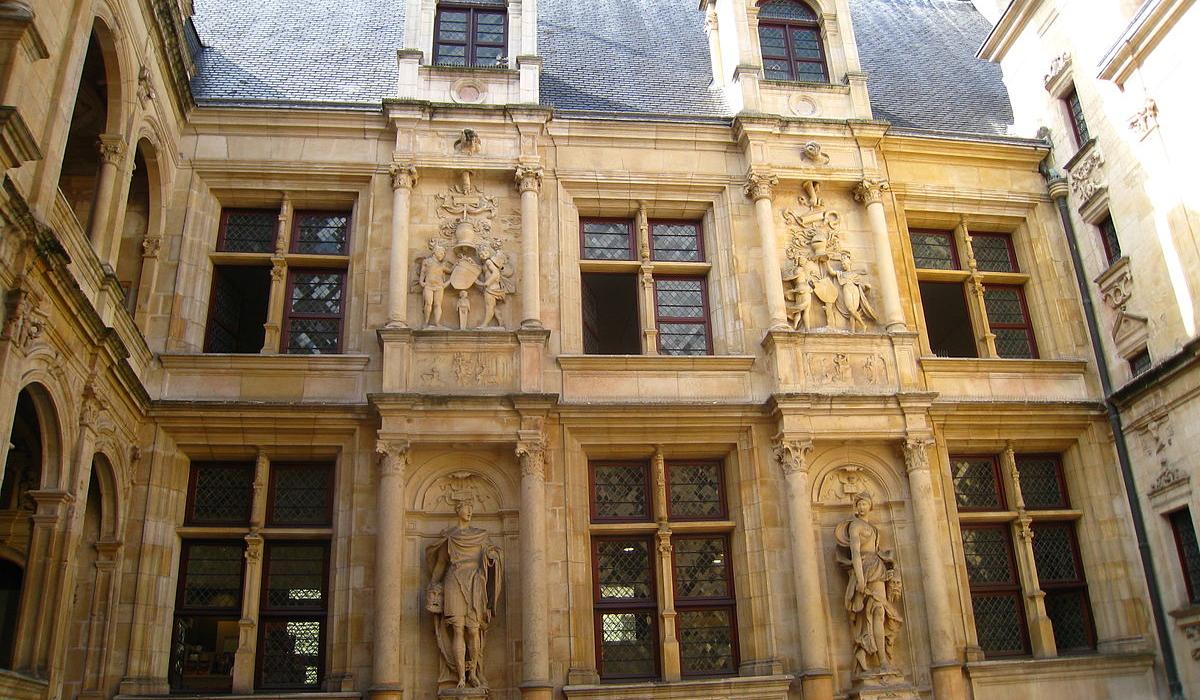 Hôtel de l'Escoville d'après Académie des Sciences, Arts et Belles-Lettres
