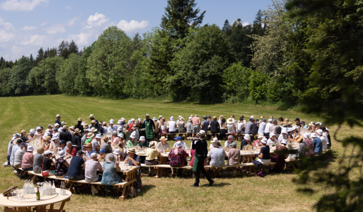 Œuvre Manger, causer d'après Olivier Vadrot 